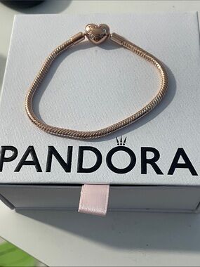 Pandora Rose Gold Heart Clasp Snake Chain Bracelet